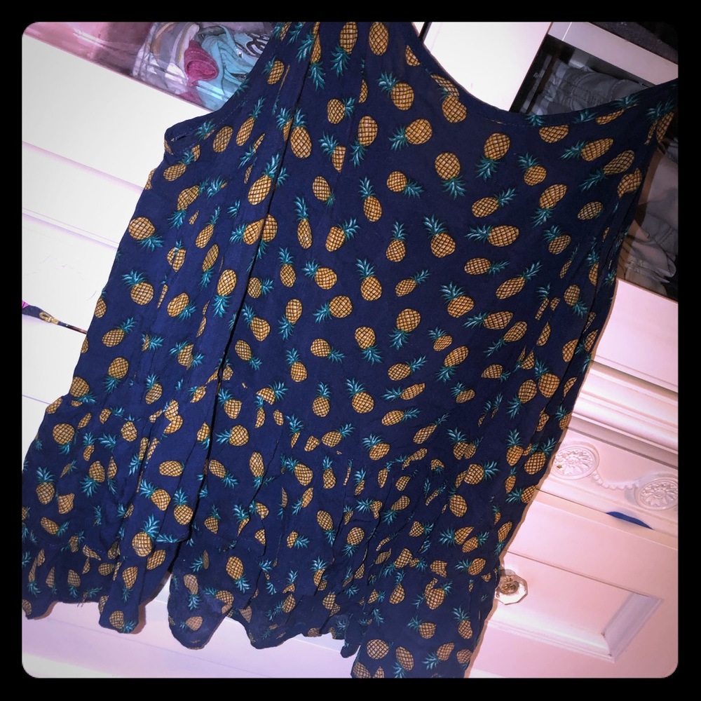 Blue pineapple peplum tee top size L